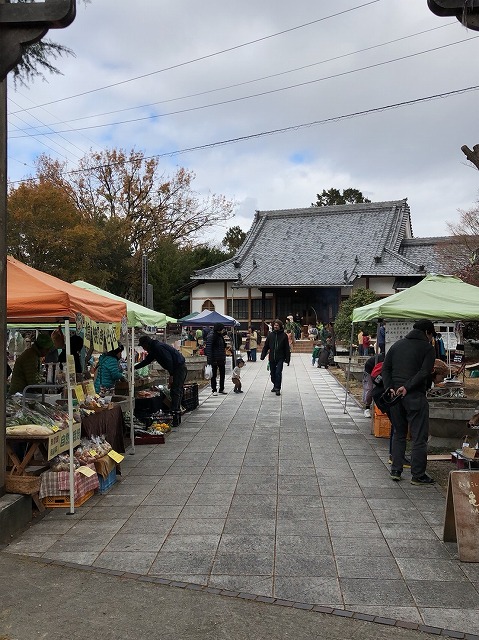 寺院山道